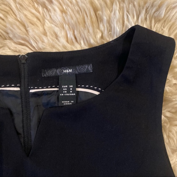 H&M dress - Picture 2 of 5